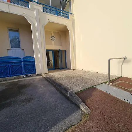2 Pieces 100m De La Mer, 4 Couchages, Loggia, Garage Prive, - Fr-1-224c-79 *